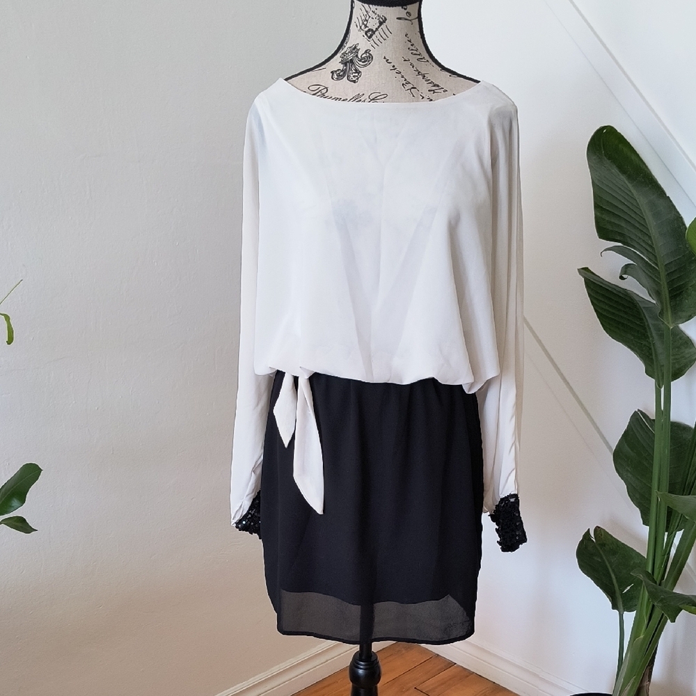 Forever 21 Women's Midi Dress White and Black. Size Medium